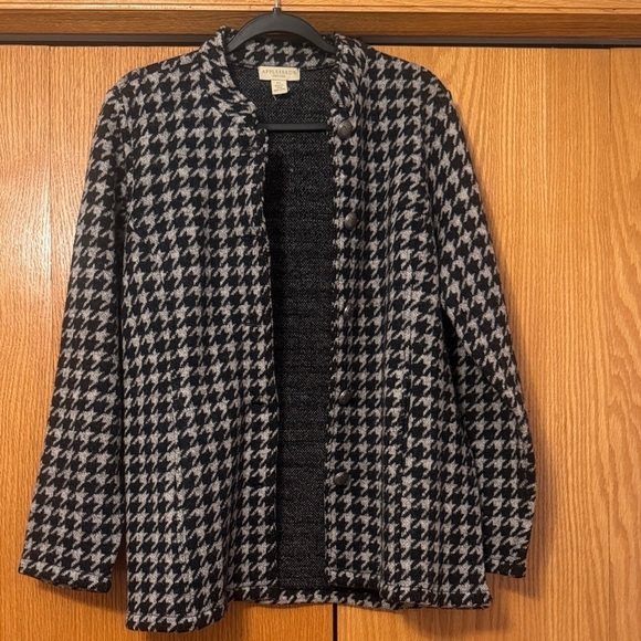 Appleseed's Jackets & Blazers - boutique Black and Gray Houndstooth wool jacket